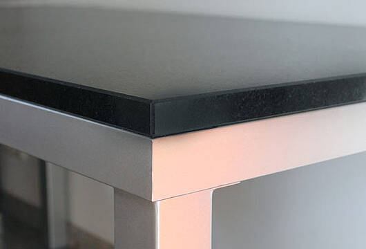 Tischplatte Granit